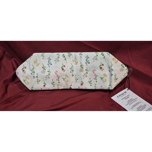 NWT Coach Makeup Bag Delicate Floral Zip Top Cottage Core Boho Romantic EUC - Picture 4 of 5